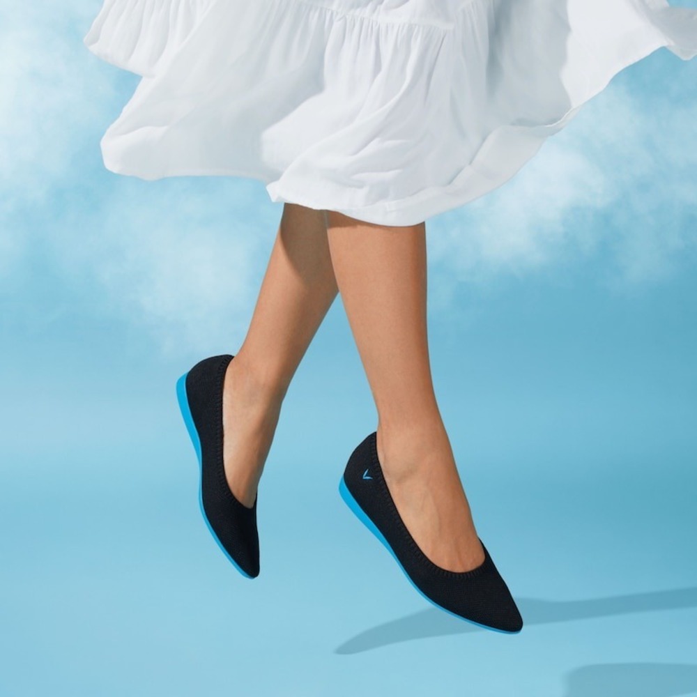 VIVAIA Sleek Black Knit Pointed Flats with Cushioned Comfort Sole EU/35 US/5‎